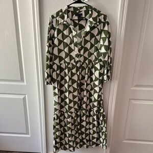 Green Geometric Patterned Dress